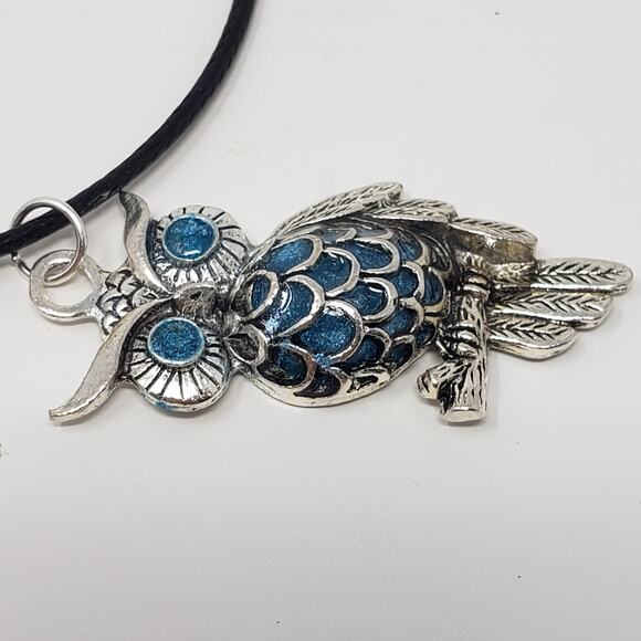 Owl Pendant Necklace w/ Blue Sparkle Resin Body & Eyes - Picture 8 of 8